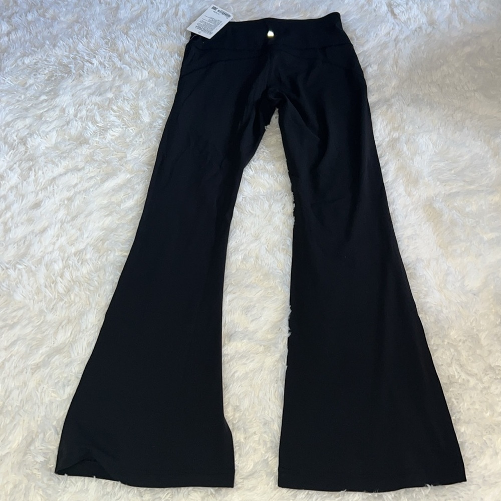Lululemon Groove SHR Nulu Flared Pant *Regular 32.5 Color Black NWT - Picture 5 of 8